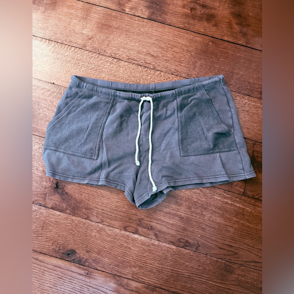 Aerie - Bllue Sweat Shorts. Size XXL. Terry Cloth texture pockets.
